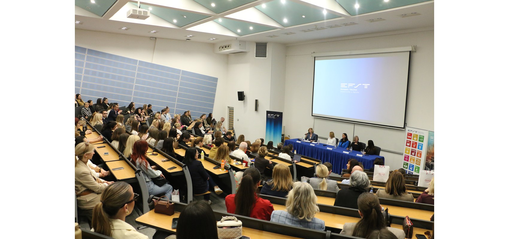 Panel na temu Biti žena ispunio amfiteatar Ekonomskog fakulteta do zadnjeg mjesta